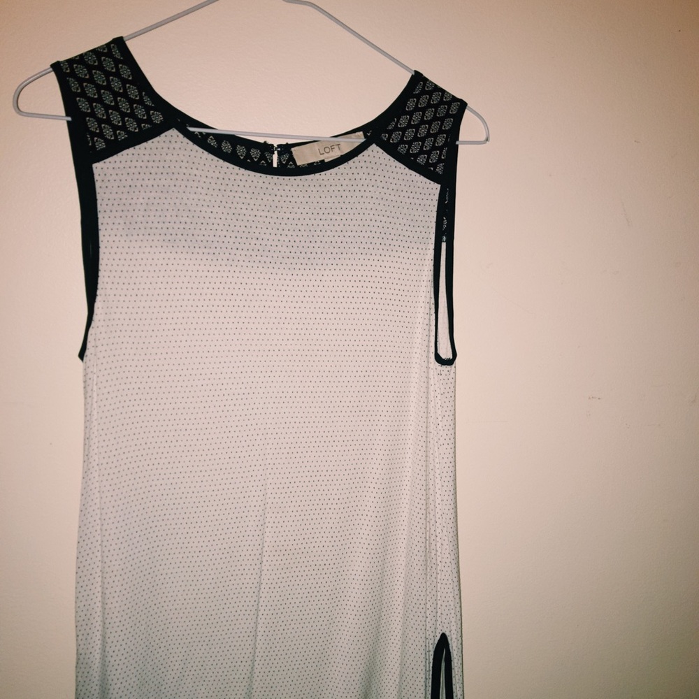Loft sleeveless blouse